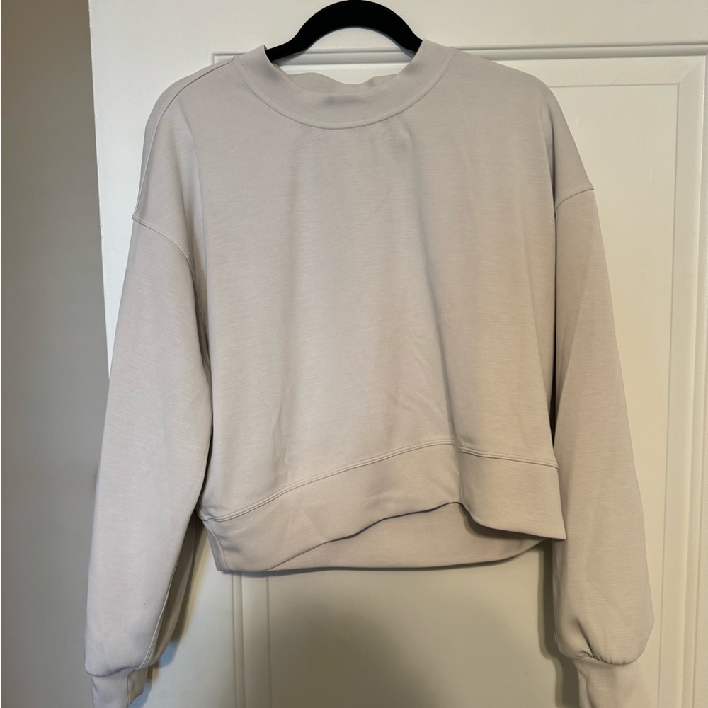 Lululemon softstreme crew